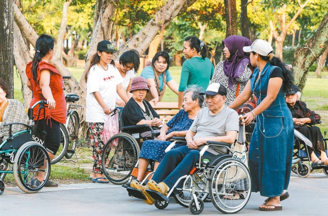 越南看護工解凍 最快7月引進 | 華視新聞