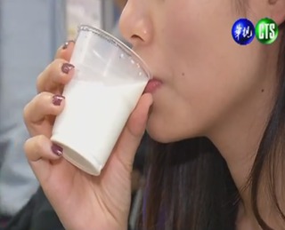 【華視最前線】乳品政策喊卡? 北市教育局推含鈣餐