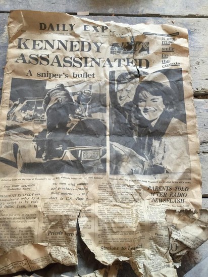 「陳年可樂」放了23年 滋味如何… | 1963年美國前總統甘迺迪遇刺的報紙也意外被發現