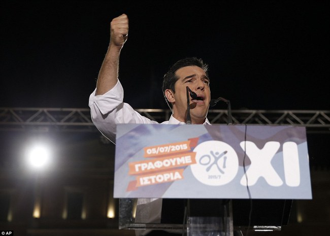 希臘紓困協議公投 總理籲民眾說「不」! | 華視新聞