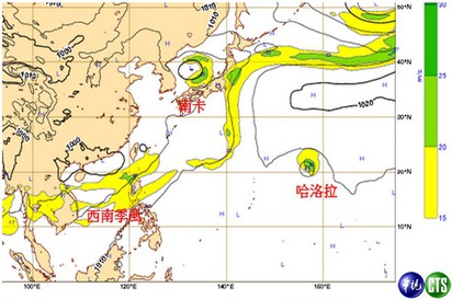 季風將起雨滂沱 | 圖: 歐洲中期預報中心的最新模擬資料顯示,週六(18日)20時南卡己進入日本海。尾隨其後的西南季風,逐漸北移,接近台灣,其所挾帶的水氣量及動能,使大氣非常不穩定,迎風面(西南部)的地形抬升更是可能帶來劇烈降雨,季風持續時間可能達3、4天;所以週六(18日)起要特別注意天氣的變化。圖中亦可見「偷渡」的颱風「哈洛拉」,離台灣很遠,未來侵台機率很低。