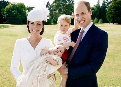 小王子喬治萌照曝光! 滿兩歲囉 | 喬治王子將與妹妹夏綠蒂及爸媽ㄧ同共度自己的2歲生日