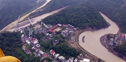 烏來河水暴漲如孤島 近百人失蹤 | 