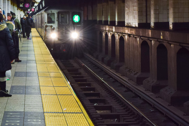 恐怖車站! 紐約地鐵3小時撞死2人 | 華視新聞