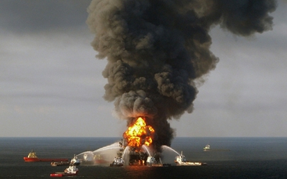 【華視最前線】墨西哥灣漏油 英石油賠6750億和解 | 2010年墨西哥灣漏油事故，造成生態浩劫。　法新社