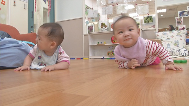 【敏感話題】生育率全球第二低 台灣人不敢當爸媽? | 華視新聞