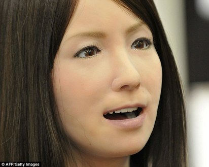 「世界最性感機器人」宅男瘋狂搶拍 | Geminoid F號稱最性感的機器人