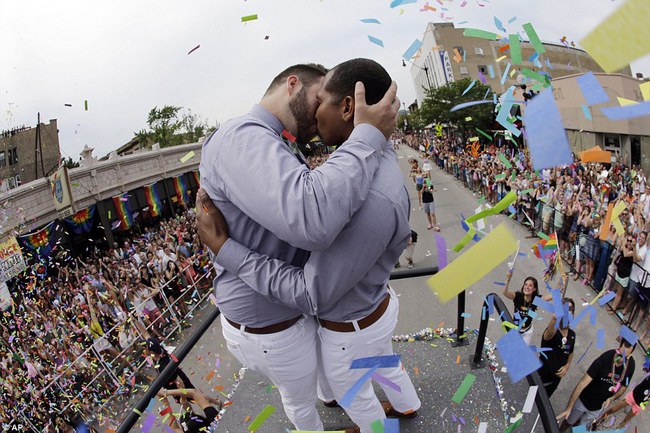 元旦新制! 北高兩市可辦理同性伴侶註記 | 華視新聞