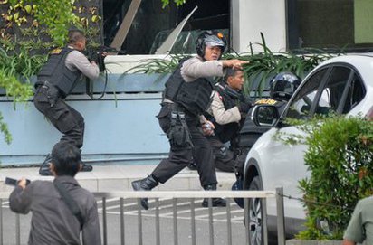 【印尼爆炸案】美駐雅加達使館警告:槍手還在逃... | 