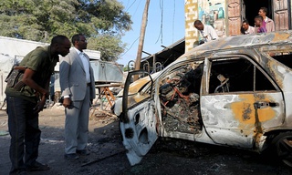 【華視最前線】索馬利亞首都酒店.餐廳遭恐攻 至少8死!