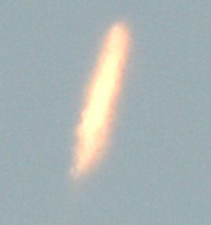 【更新】北韓發射遠程飛彈 推測發射體已進入軌道 | 美聯社公布疑似北韓發射的飛彈照片