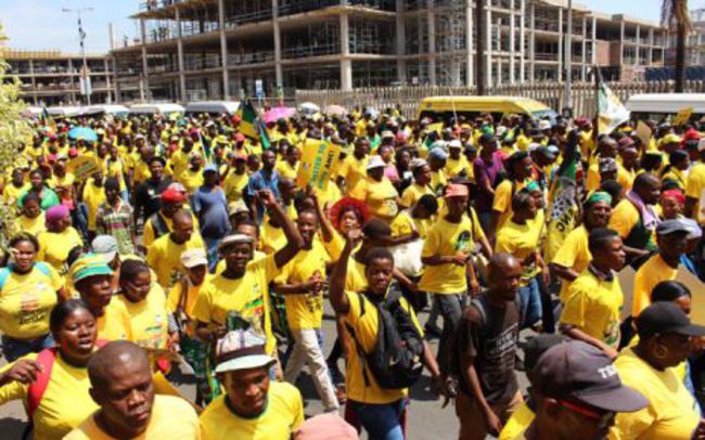 【華視起床號】南非反種族歧視大遊行 數萬人參加 | 華視新聞
