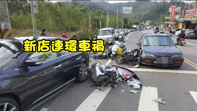 新店小轎車遭宅配車猛撞 7騎士全掛彩 | 華視新聞