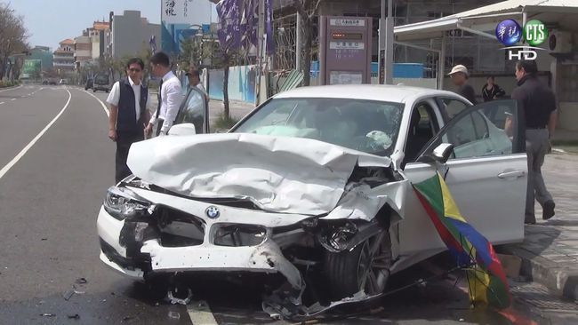 【晚間搶先報】BMW試乘車衝撞 2車1死5傷 | 華視新聞