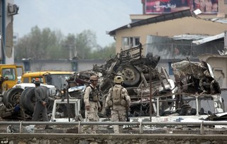 【華視搶先報】阿富汗遭汽車炸彈恐攻 至少30死320受傷