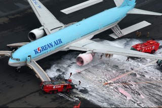 韓航客機羽田機場起火! 318人緊急撤離
