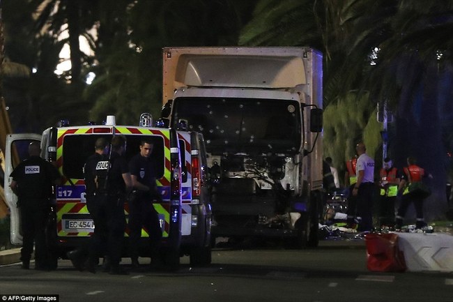 法國尼斯80死 總統歐蘭德:恐怖攻擊 | 華視新聞
