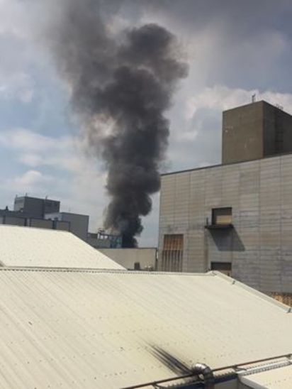 新竹湖口化工廠爆炸 7員工受傷送醫 | 濃煙直竄。