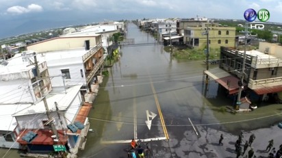 颱風莫蘭蒂肆虐屏東 中秋真"泡湯"【影】 | 幾乎整個地區都泡在水中