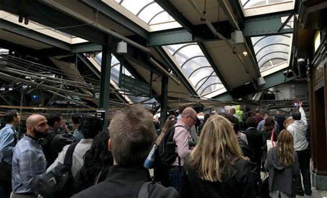 【圖】紐澤西火車猛撞車站 釀3死75傷! | 華視新聞