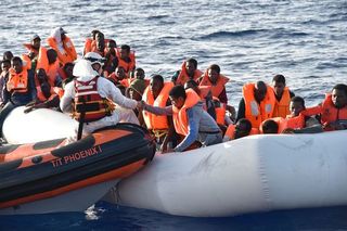 難民悲歌! 地中海再傳239位難民溺斃