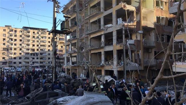 土耳其警局外遭炸彈攻擊 至少8死100傷 | 華視新聞