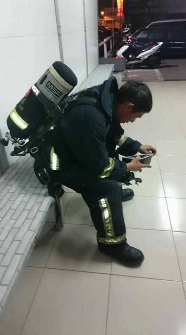 義消救火車被拖吊 警竟回"誰叫你去救火" | 華視新聞