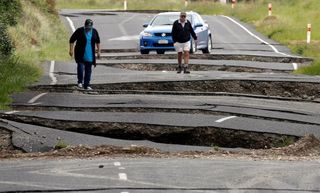紐西蘭14日強震 台灣18團.470人均安