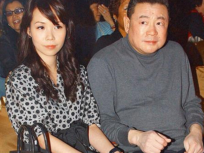 港富豪分手刊頭版 已給呂麗君83億元 | 劉鑾雄發表聲明，2014年就和呂麗君分手了。翻攝畫面。