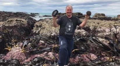 黑邊鮑魚浮出水面 紐國漁民即刻救援 | 紐國漁民展開搶救黑鮑魚工作.