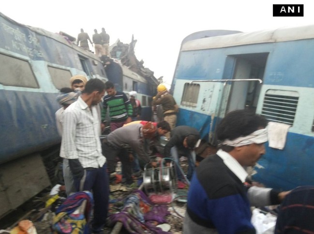 印度火車出軌意外90死 人數持續增加 | 華視新聞