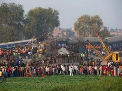 印度火車出軌意外已120死 系統老舊常害命 | (翻攝印度時報)