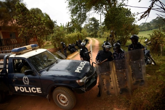 烏干達軍警.反抗軍爆衝突 54人死亡 | 華視新聞