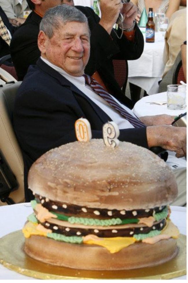 麥當勞傳奇人物!  98歲"大麥克"之父過世 | 華視新聞