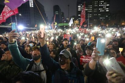 反朴遊行明6度上街 彈劾總統在野黨達共識 | 明天南韓民眾將6度走上街頭要求朴槿惠下台。(翻攝歐新社)