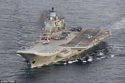 俄羅斯戰機衝出航母甲板墜海 駕駛逃生 | 