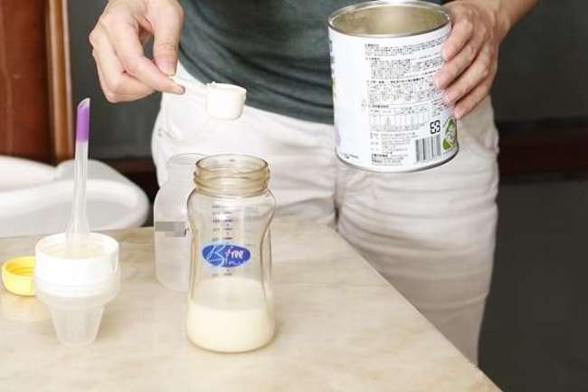 媽媽快學! 泡奶用這溫度可降低細菌感染 | 華視新聞