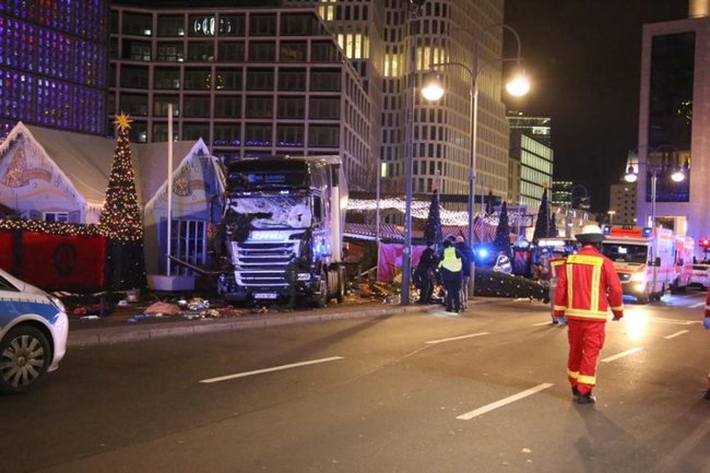 貨車撞耶誕市集 柏林恐攻9死50傷! | 華視新聞