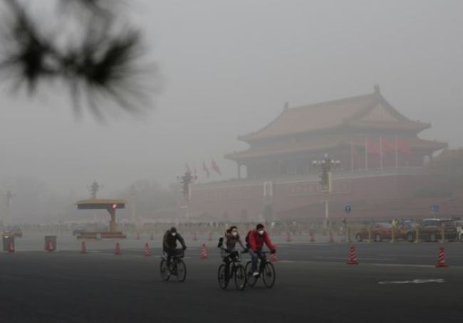 霧霾再起 北京.天津地區重度空汙中跨年 | 華視新聞