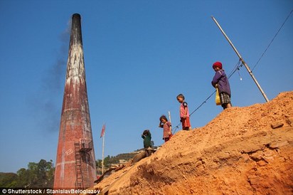 200童工困印度磚窯廠 最小只有4歲 | 