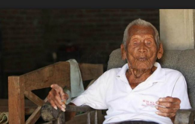 【影】146歲印尼人瑞 被死神遺忘的男人 | 華視新聞