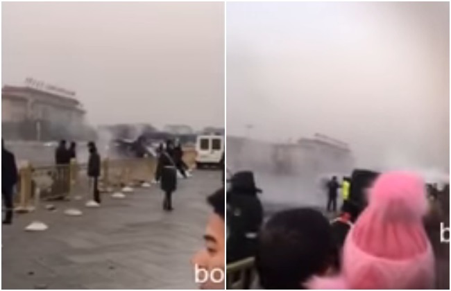 【影】北京天安門吉普車翻覆 引發騷動2傷 | 華視新聞