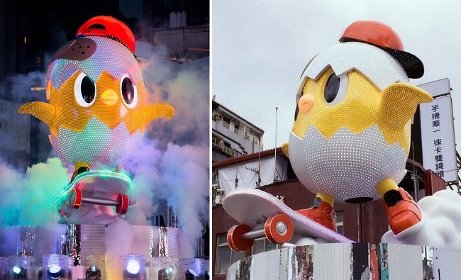 【影】台北燈節"小奇雞"點燈 萬人擠爆西門町 | 華視新聞