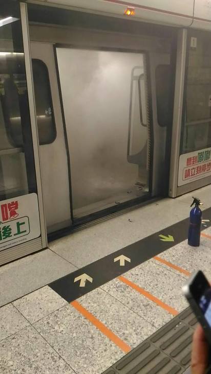 【更新】香港地鐵遭人縱火16傷  1名台灣旅客受傷送醫 | 