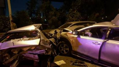 【影】中山高182K車禍 8車追撞嚴重回堵 | 國道車禍導致嚴重塞車