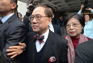 前香港特首曾蔭權涉案 判刑20個月即刻入獄