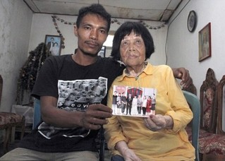 印尼28娶82歲 打錯電話"聽聲音遇真愛"!