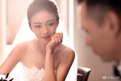安以軒嫁百億CEO! 微博宣布"我們結婚了" | 婚紗照。
