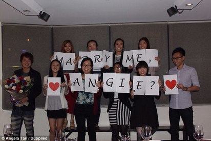 愛情長跑8年 亞裔女解除婚約改辦慈善舞會 | 當初還有親友幫忙求婚。