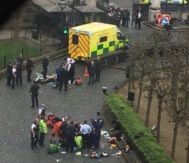 英國會恐攻釀4死40傷 兇嫌遭擊斃1警殉職 | 華視新聞